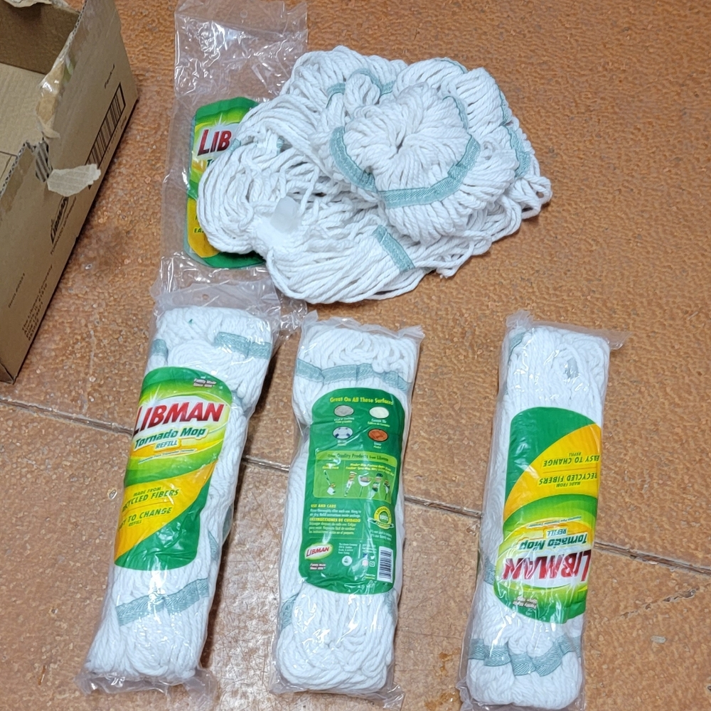 New set of 4 Libman Tornado Mop
